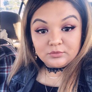 Meet your Posher, Ambree